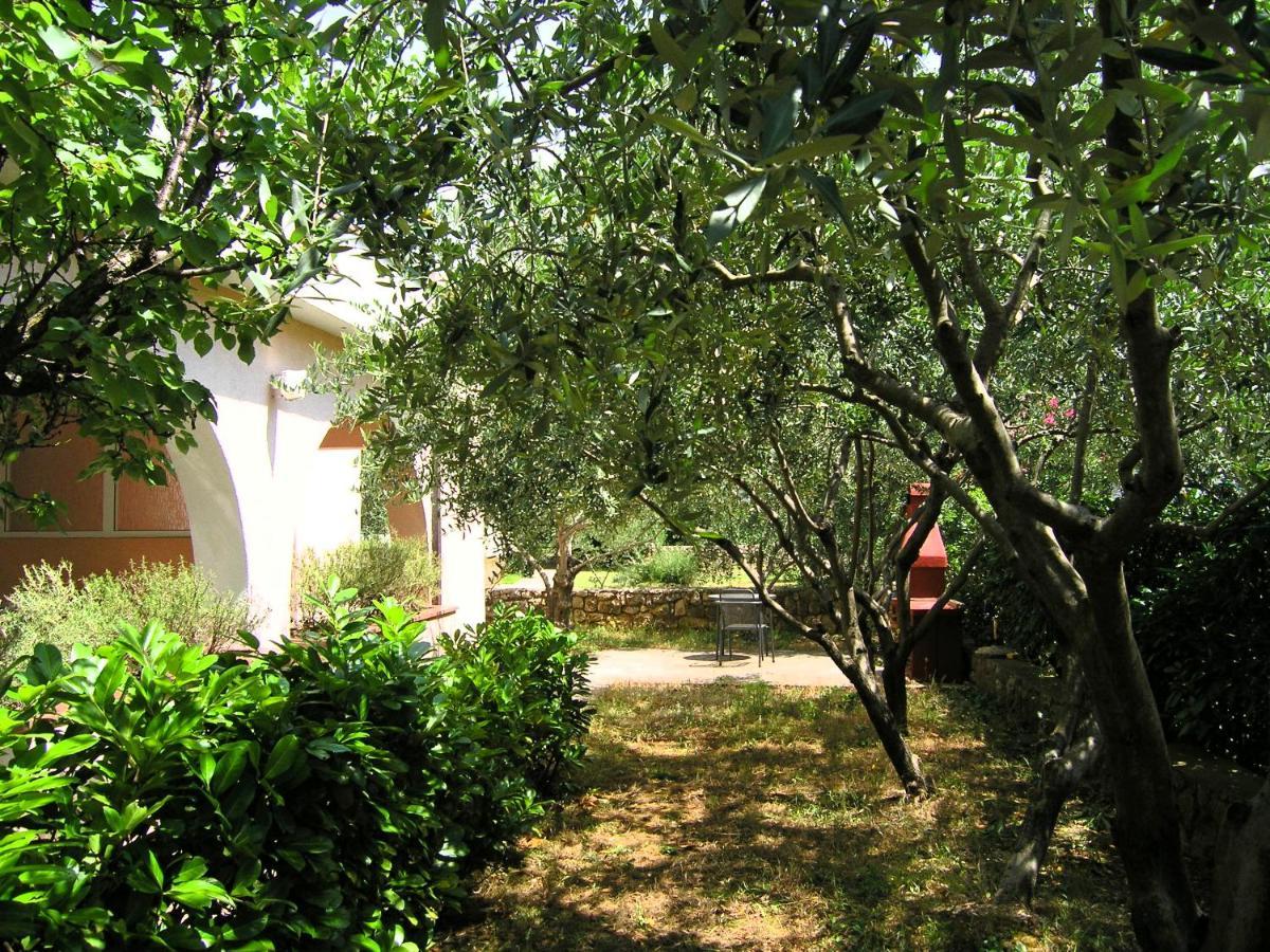 Apartments Sokolovic Krk Town Buitenkant foto