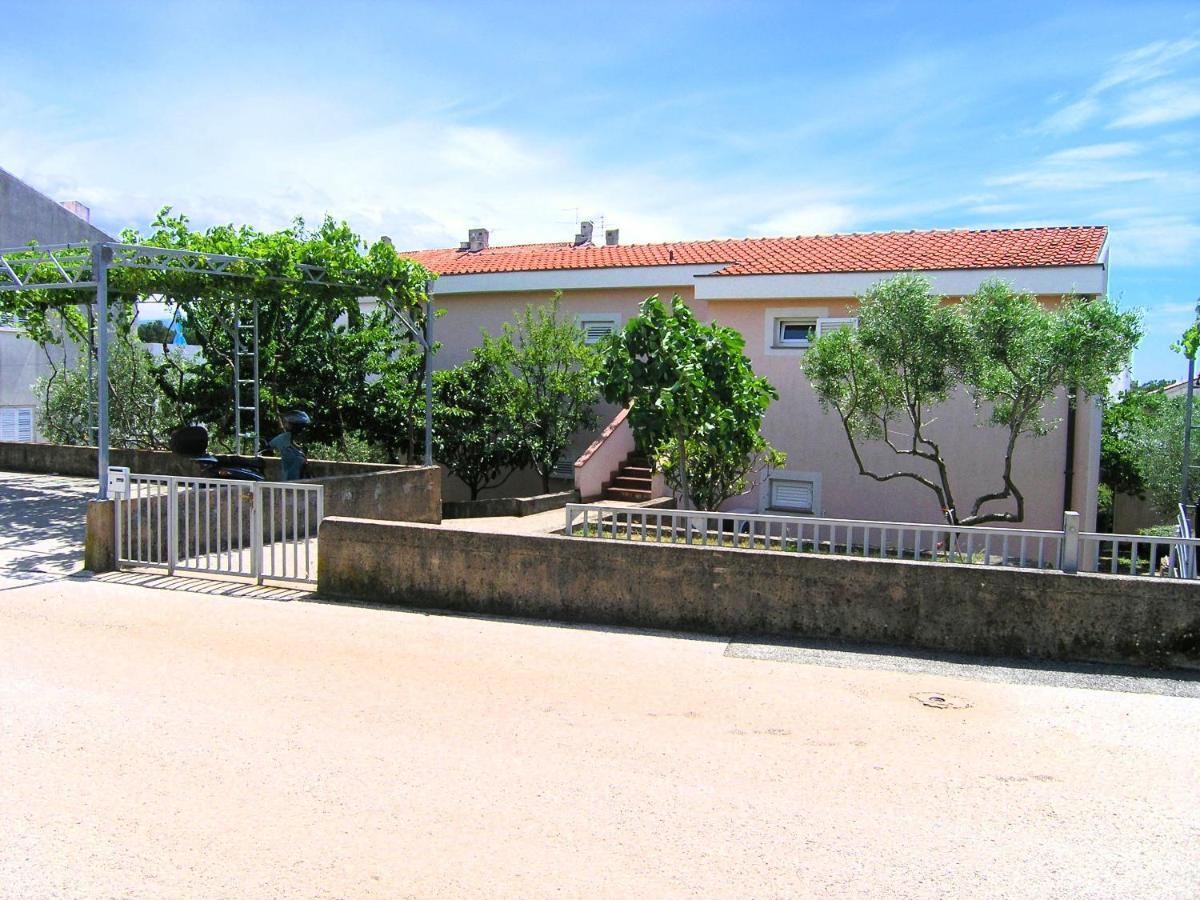 Apartments Sokolovic Krk Town Buitenkant foto
