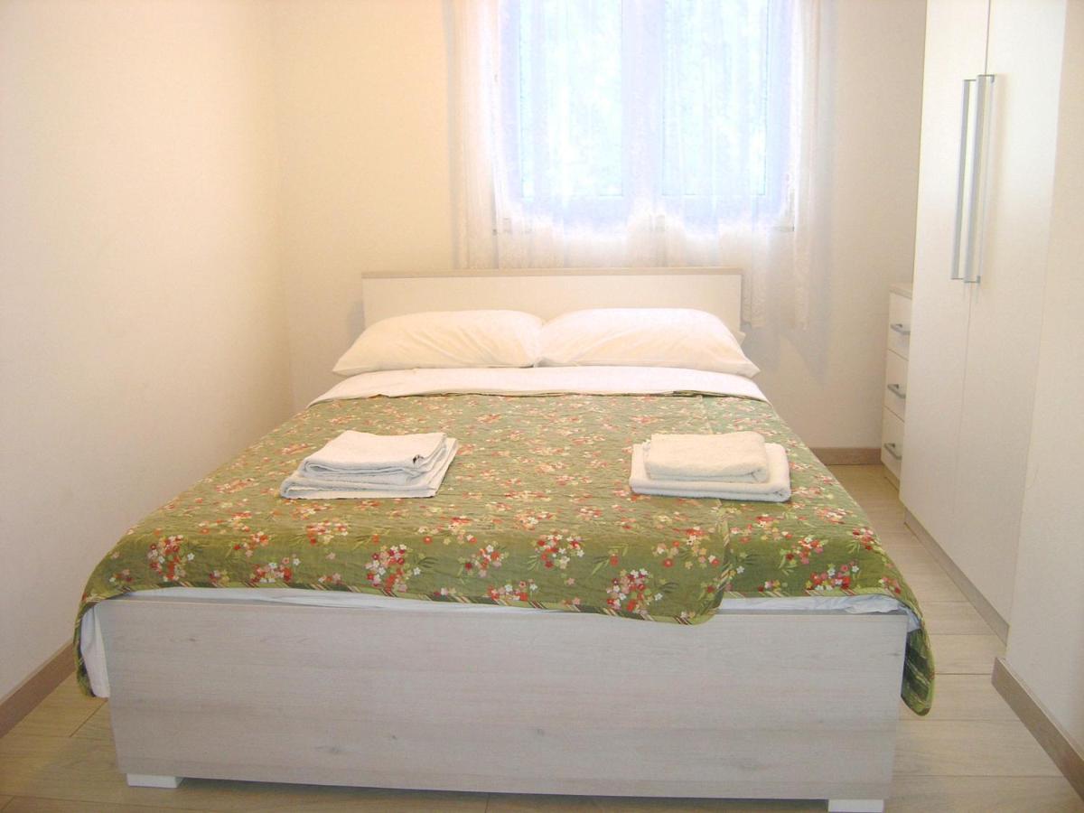 Apartments Sokolovic Krk Town Buitenkant foto