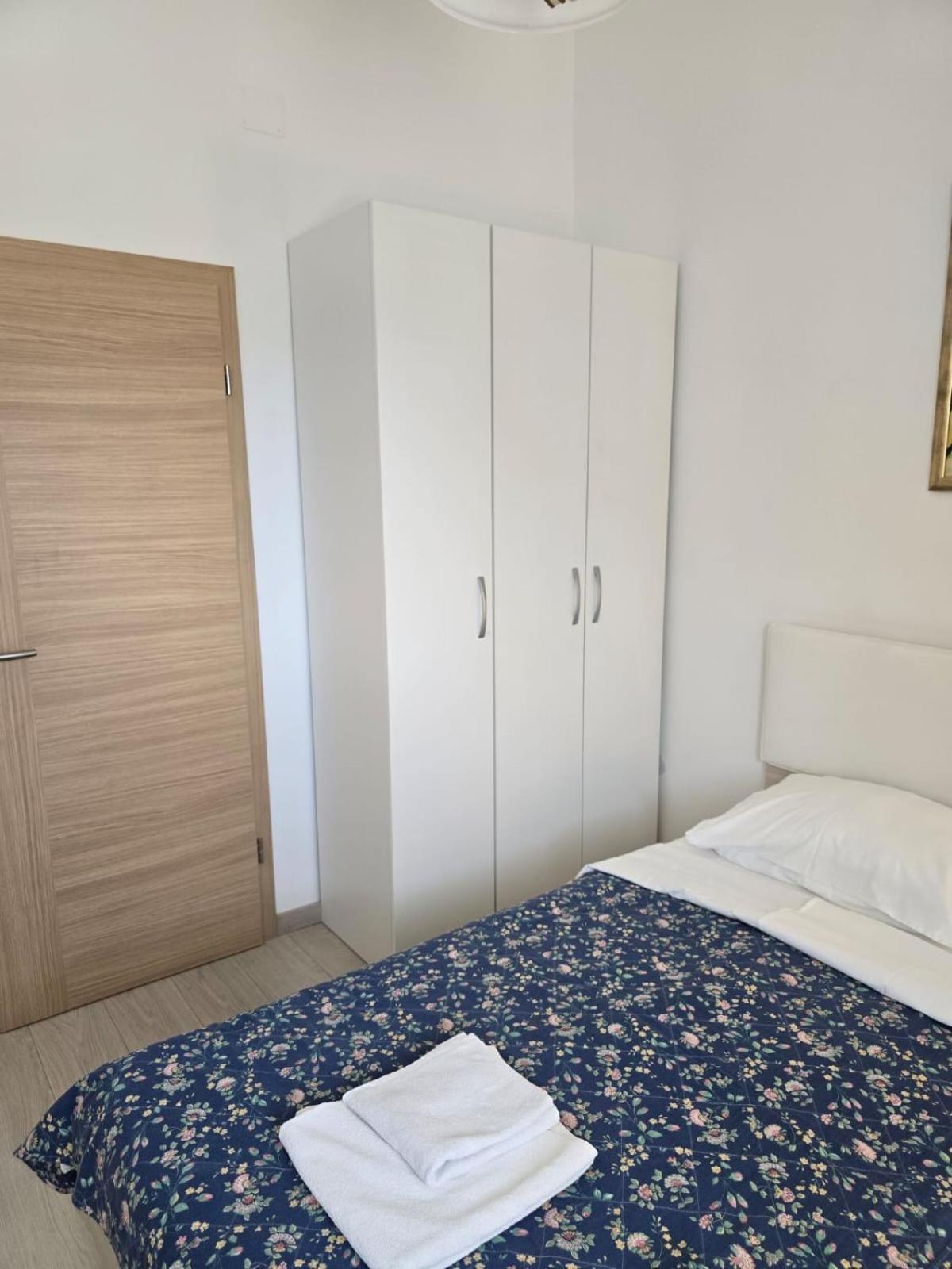 Apartments Sokolovic Krk Town Buitenkant foto