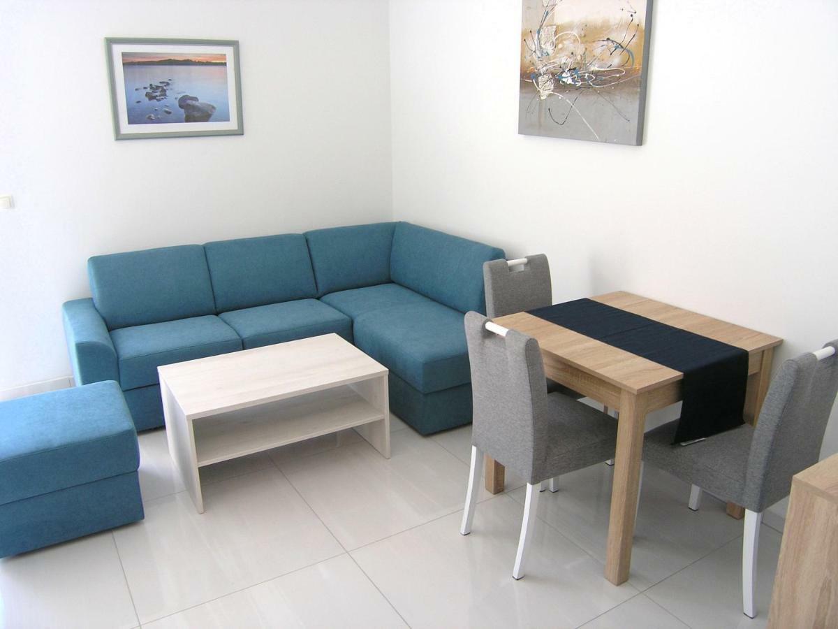 Apartments Sokolovic Krk Town Buitenkant foto