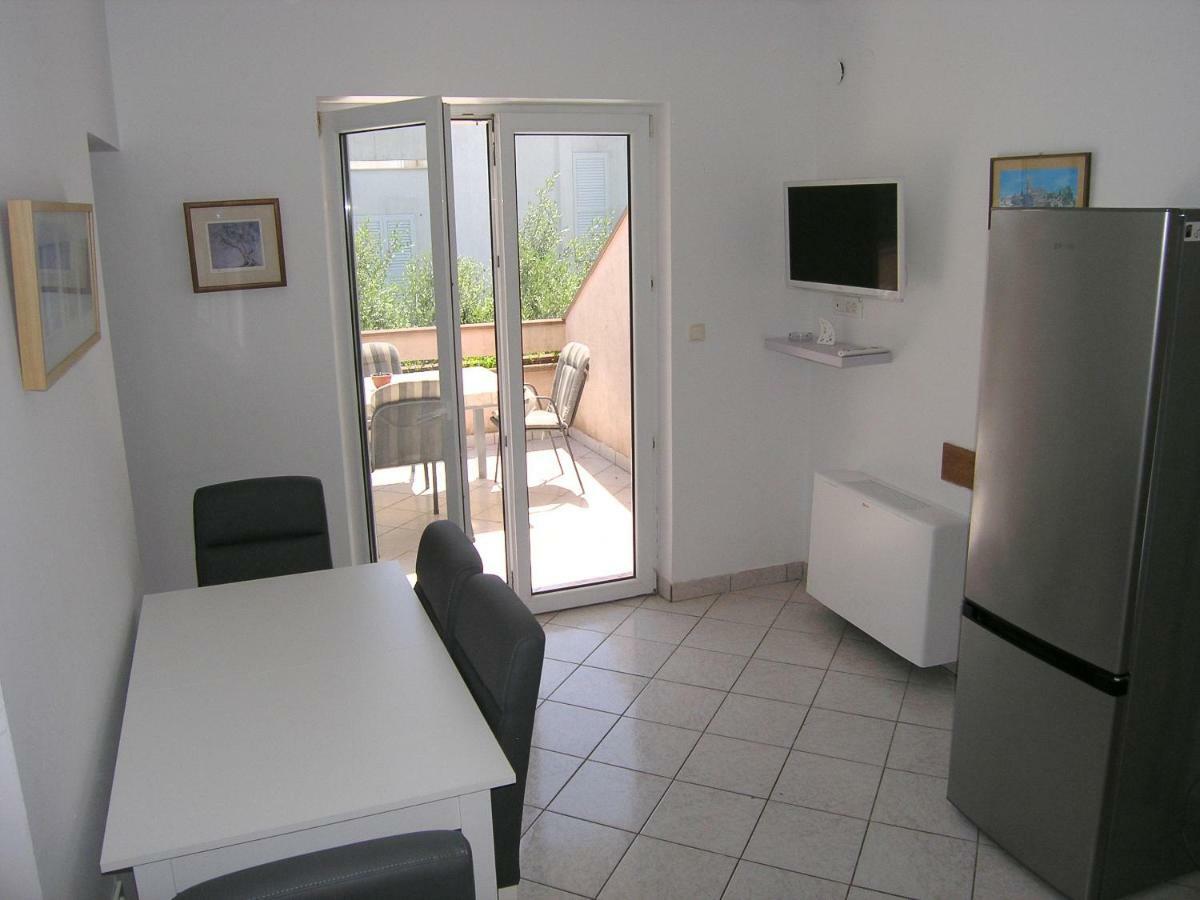 Apartments Sokolovic Krk Town Buitenkant foto
